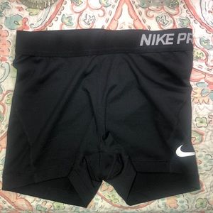 Black Nike pro spandex shorts sz S